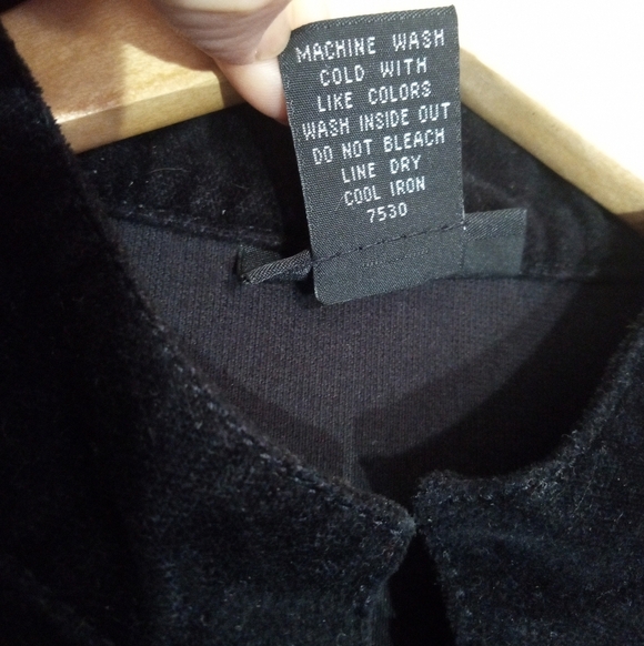 Rafaella Black Velvet Stretch Fitted Women's Utility Jacket - Picture 7 of 8